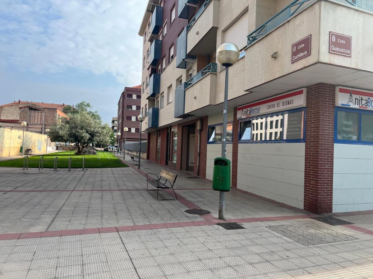 Pool And Confort 3 Habitaciones Y Garaje By Apartamentos Λογκρόνο Εξωτερικό φωτογραφία