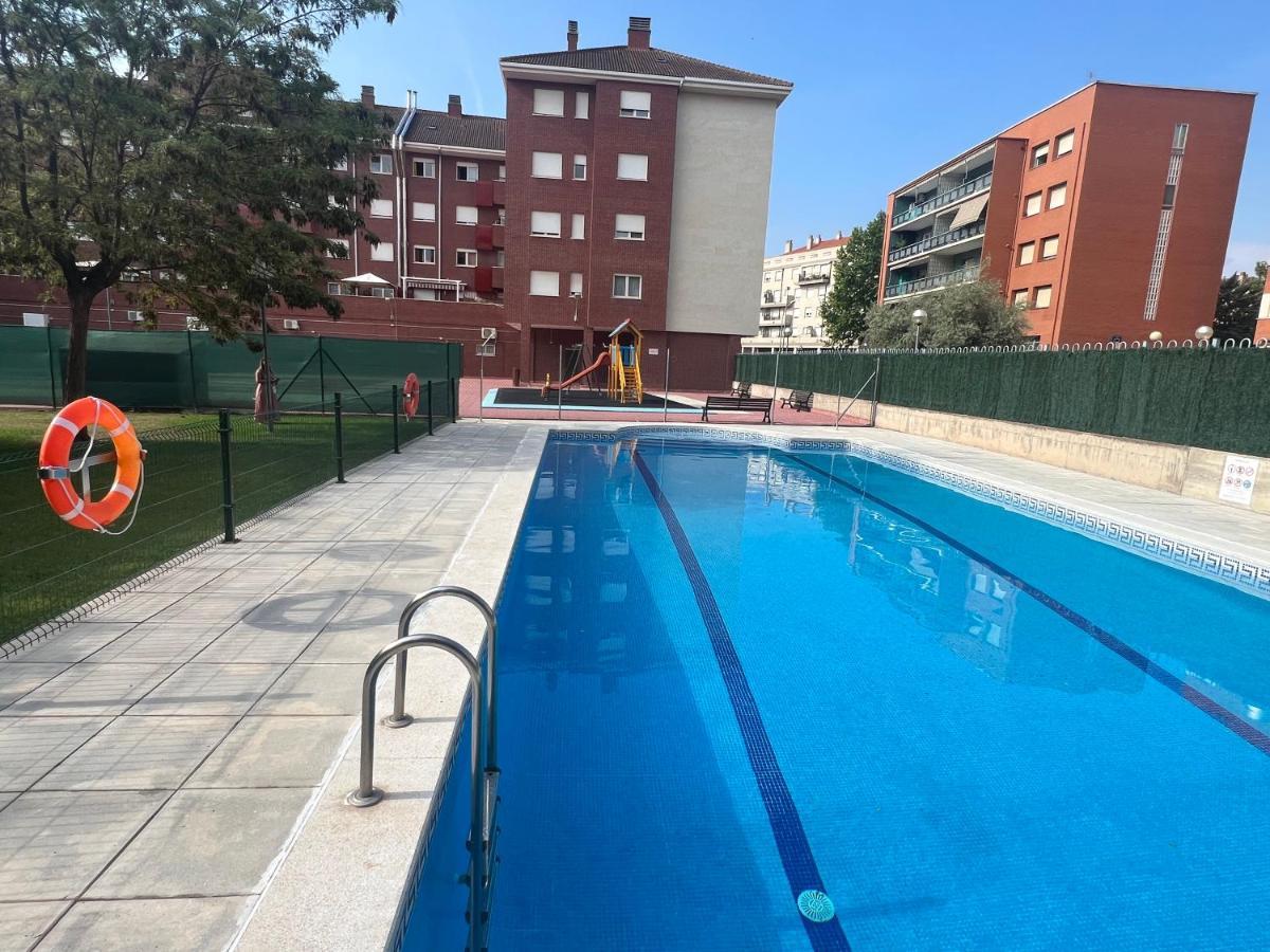 Pool And Confort 3 Habitaciones Y Garaje By Apartamentos Λογκρόνο Εξωτερικό φωτογραφία